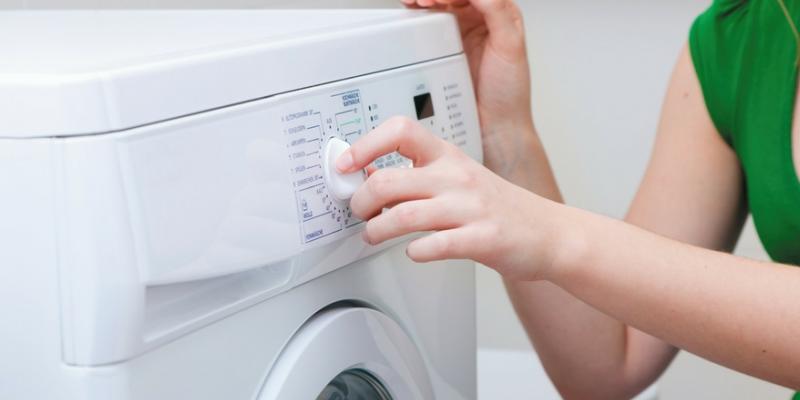 Comment déchiffrer les sigles de lavage d'une étiquette 