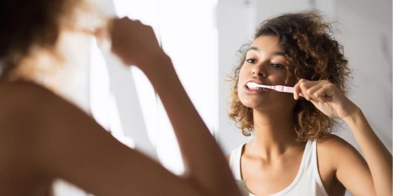 Dentifrice : pourquoi privilégier les ingrédients d'origine naturelle ?